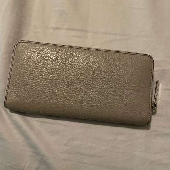 Michael Kors Wallet - Picture 2 of 4
